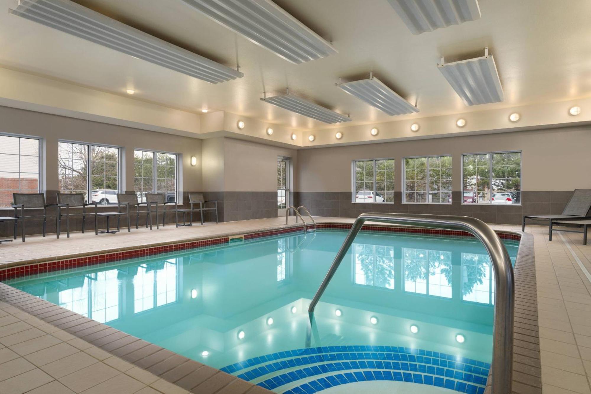 Residence Inn By Marriott Buffalo Galleria Mall Чиктовага Экстерьер фото