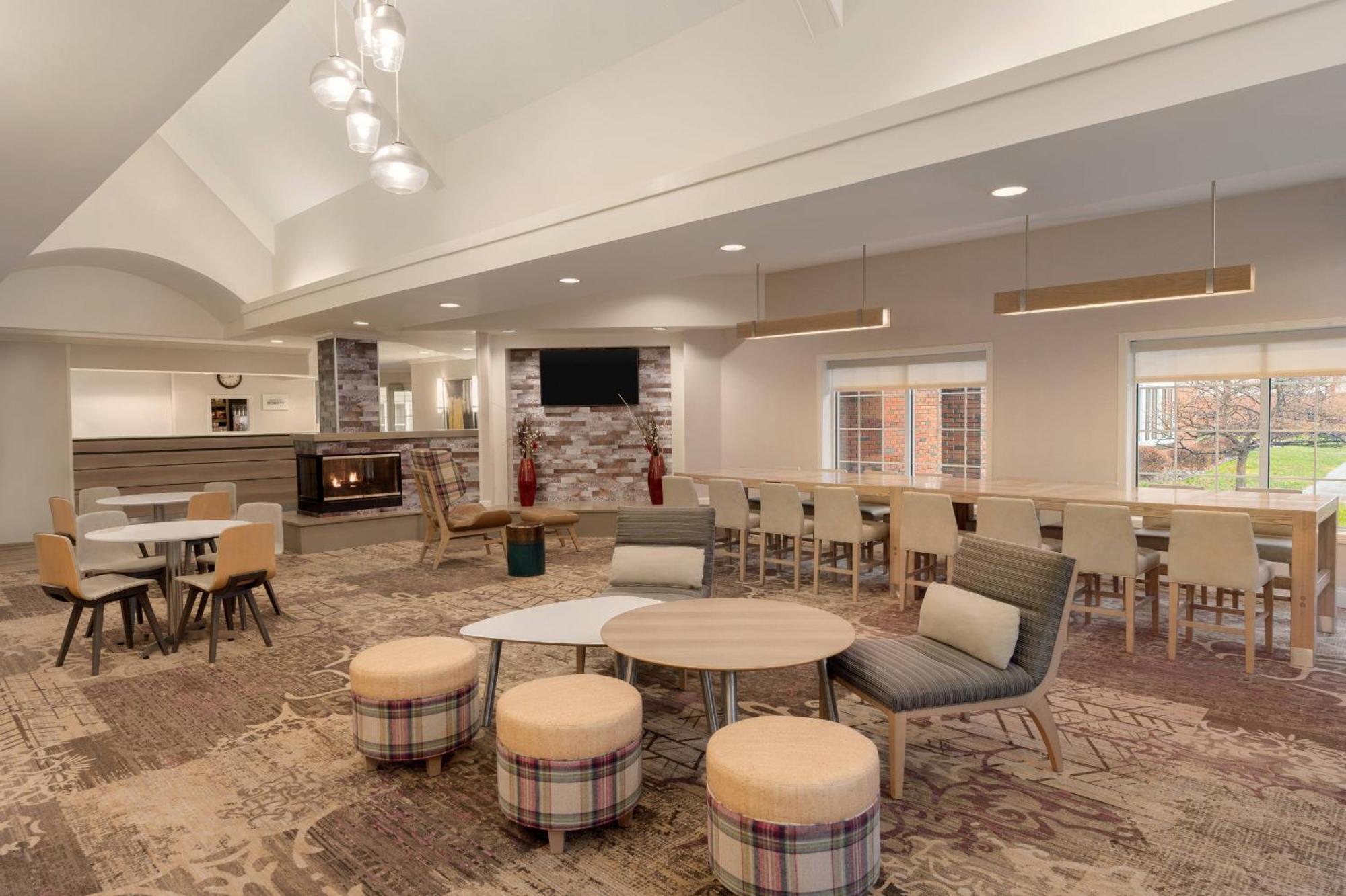 Residence Inn By Marriott Buffalo Galleria Mall Чиктовага Экстерьер фото